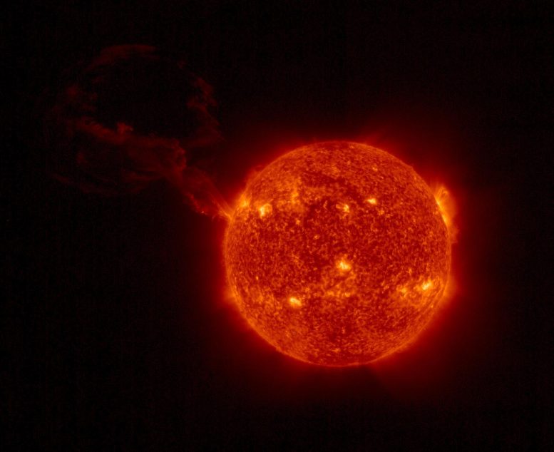 Solar Orbiter, Dev Güneş Patlamasını Yakaladı
