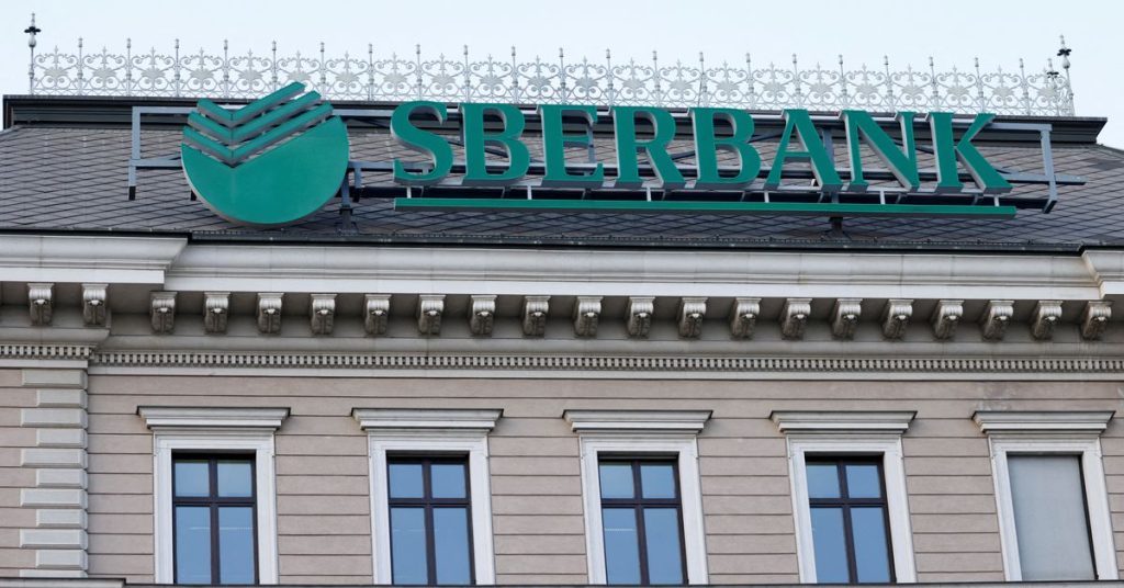 Avrupa bankalarının hisseleri düşmeyi durdurdu ve Rus Sberbank Avrupa'dan çıktı
