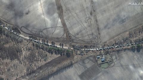 Maxar Technologies'in uydu görüntüleri konvoyu 28 Şubat'ta gösteriyor. 