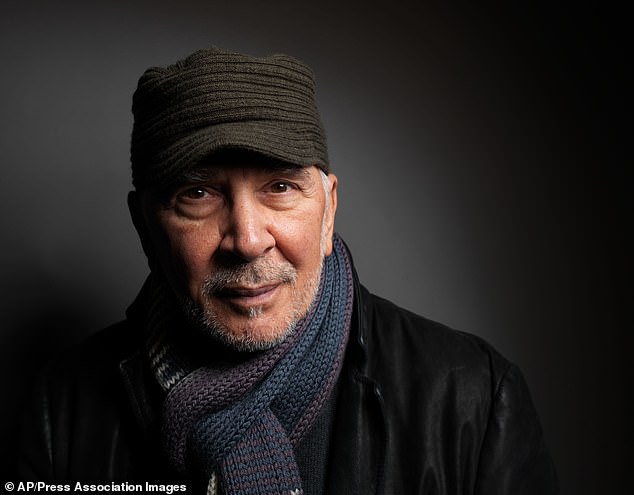 En son: 84 yaşındaki aktör Frank Langella, sınırlı Netflix dizisi The Fall of the House of Usher setindeki iddia edilen davranışlarıyla ilgili cinsel taciz soruşturmasının merkezinde yer alıyor.  Oyuncu, 2012 yılında Utah, Park City'deki Sundance Film Festivali'nde fotoğraflandı.