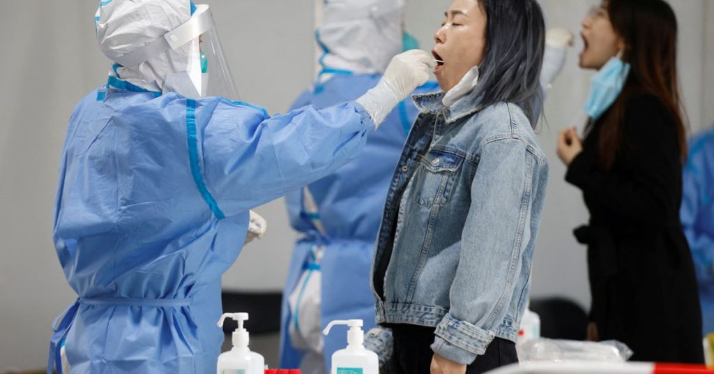 Çin başkenti, koronavirüs vakalarını tespit etme ve Şanghay'ın kötü durumundan kaçınma yarışında