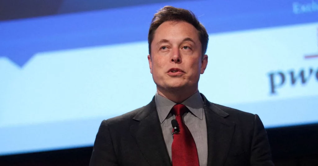 Elon Musk, 41 milyar dolarlık nakit teklifle Twitter’ı başlattı