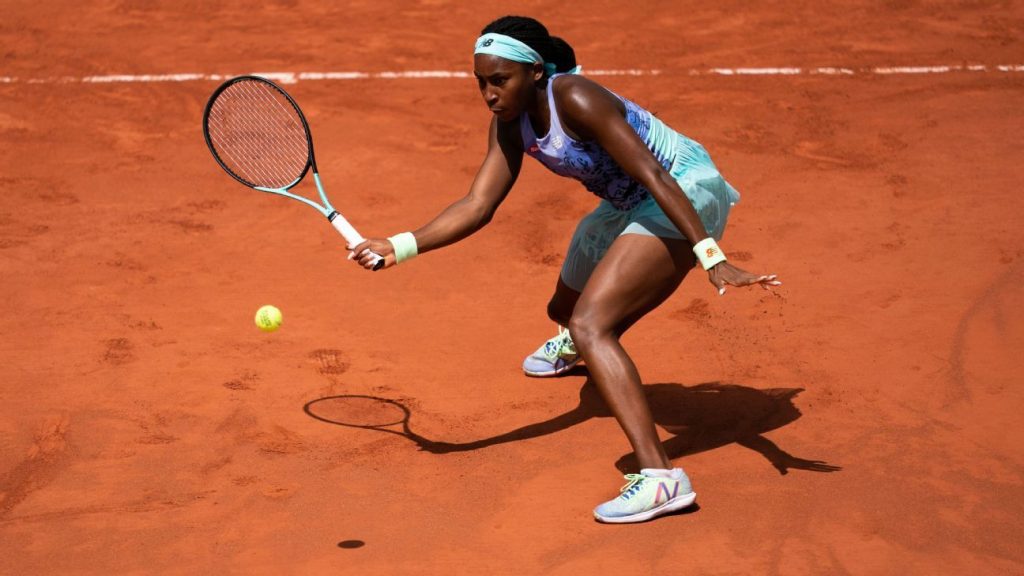 Coco Gauff ve Victoria Azarenka, Fransa Açık’ta üçüncü tura yükseldi