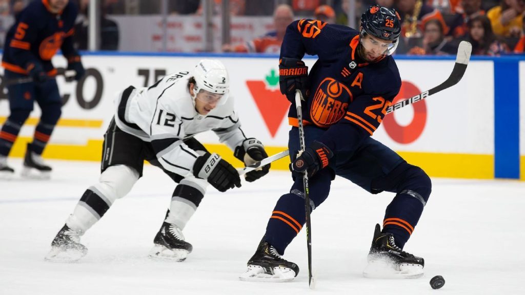 Edmonton Oilers hemşiresi Darnell, Los Angeles Kings Philip Danault’a kafa attıktan sonra çalışmayı bıraktı