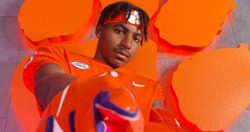 4 yıldızlı NC WR, Clemson Show'dan yararlanıyor