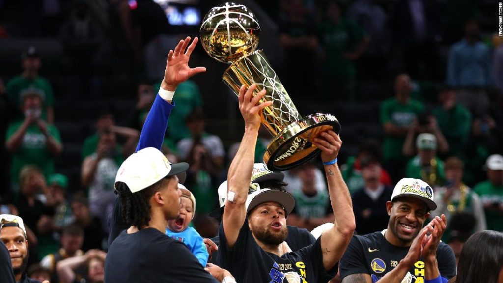NBA Finalleri: MVP Steph Curry liderliğindeki Golden State Warriors, 6. Maçta Boston Celtics'i yenerek şampiyonluk kazandı
