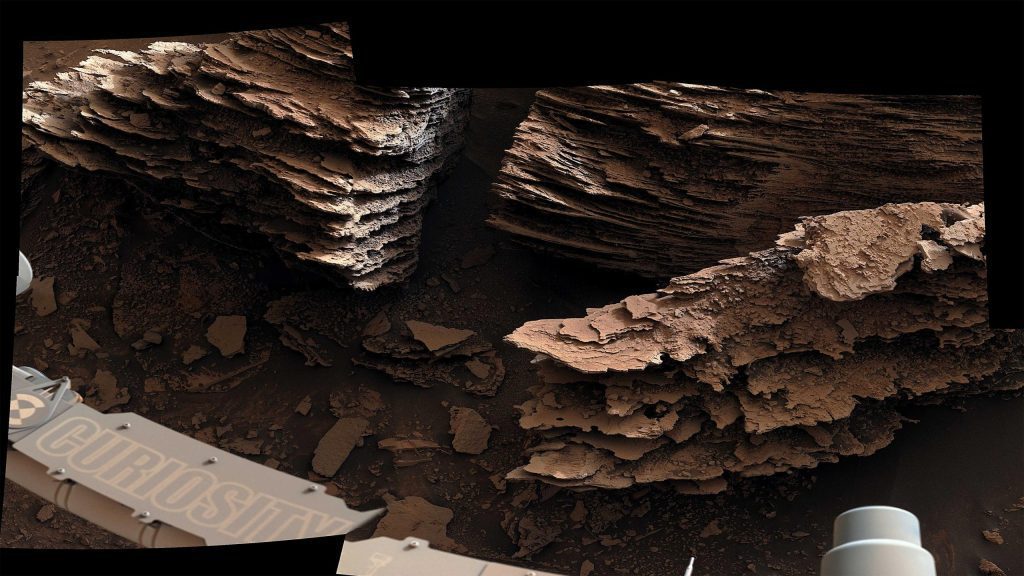 NASA'nın Merak Gezgini, Mars'ın Çarpıcı Manzaralarını Yakaladı - Kadim Geçmişin Gizemlerini Çözüyor