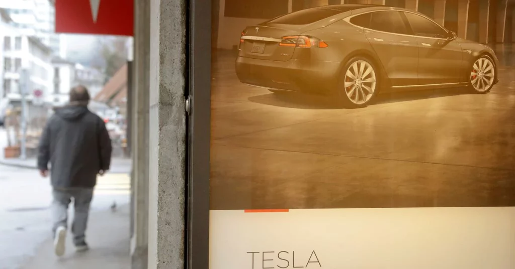 ABD ajansı, olası bir geri çağırmadan bir adım önce Tesla'nın otopilot güvenlik sondasını yükseltiyor