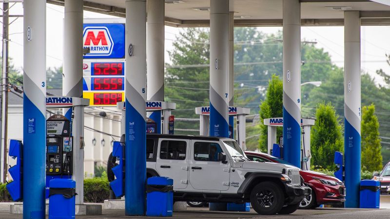 ABD'de ortalama gaz fiyatı ilk kez 5 dolara ulaştı