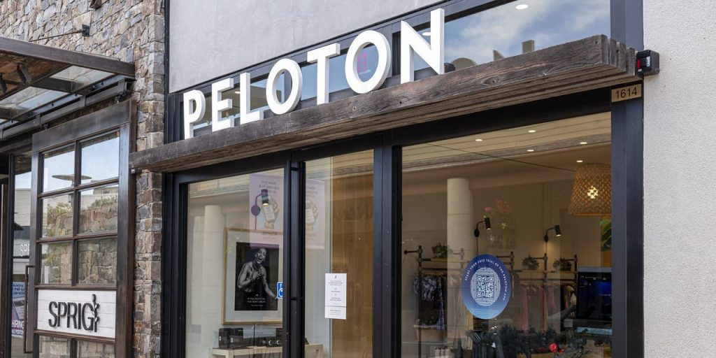 Peloton, devam eden kayıplarla dönerken CFO'yu değiştirdi