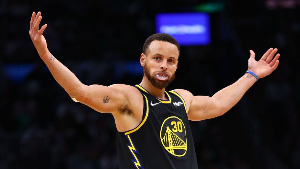 Stephen Curry, Golden State Warriors’ın 4. maçta 43 sayı ile kazanmasını “istiyor”