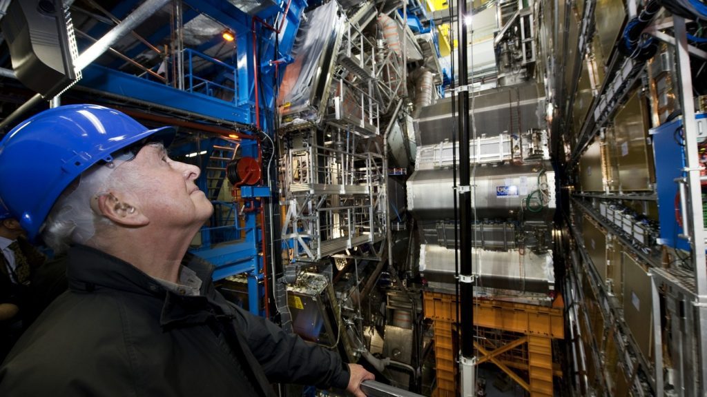 CERN, Büyük Hadron Çarpıştırıcısını üçüncü turda başlatmak üzere: NPR