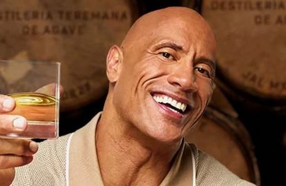 The Rock, büyük bir ev sahibi partiyi reddettiğini doğruladı