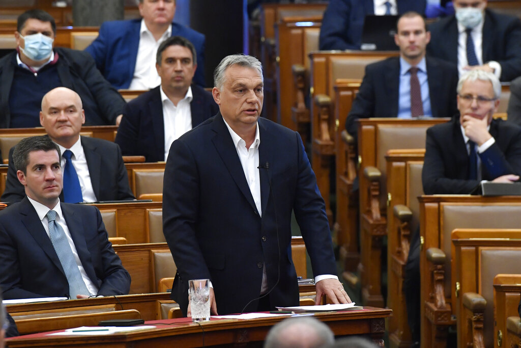 Macaristan Başbakanı, 'karma ırklara' sahip Avrupa ülkelerinin 'artık ülke olmadığını' söyledi