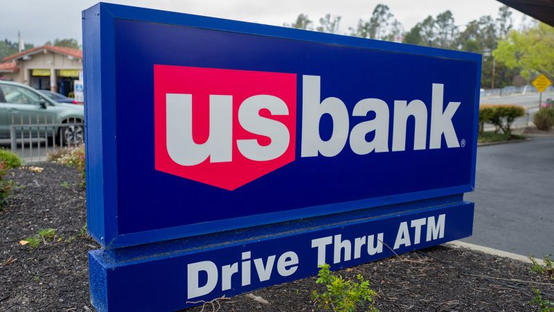 ABD bankasına 'sözde' müşteri hesapları açtığı için para cezası verildi