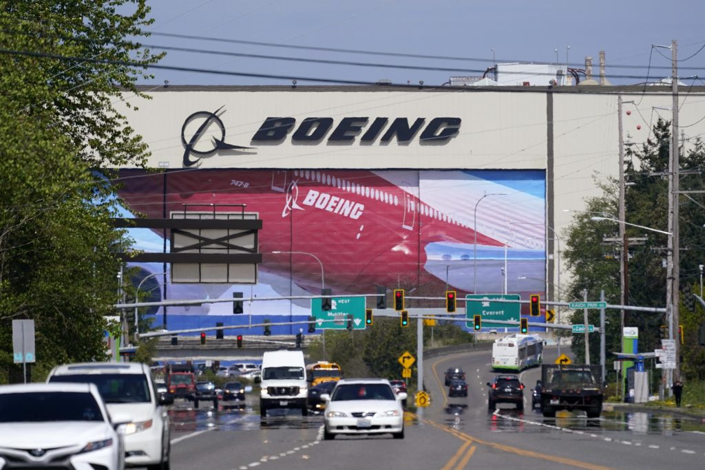 Anlaşma reddedildikten sonra yaklaşık 2.500 Boeing işçisi grevde