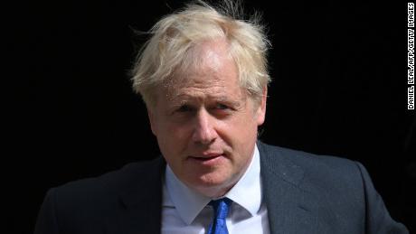İngiltere başbakanı istifa ederse ne olur?