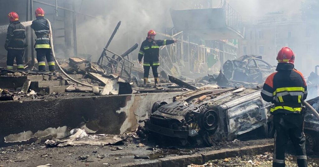 Ukrayna savaşı canlı güncellemeleri: Vinnytsia'daki Rus saldırısında en az 12 kişi öldü