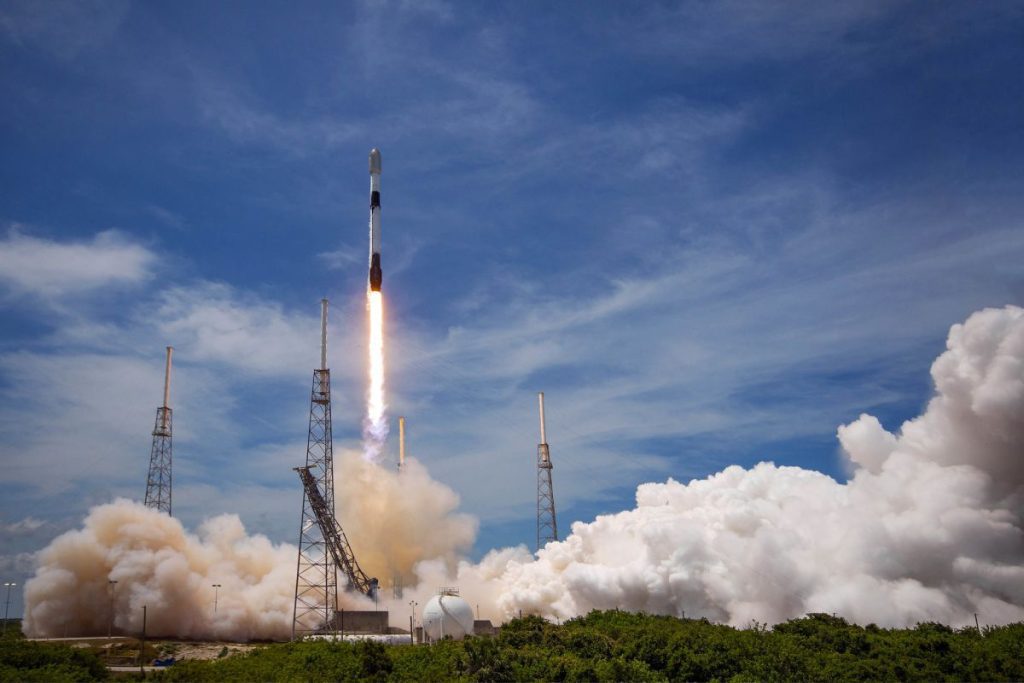 10 Eylül'de rekor kıran SpaceX roket fırlatmasını izleyin