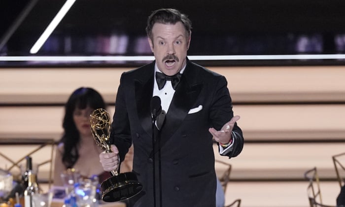 Jason Sudeikis, Ted Lasso Komedi Dizisinde En İyi Erkek Oyuncu dalında Emmy Ödülü'nü kabul etti.