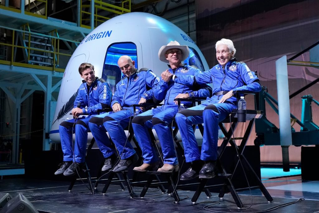 Blue Origin füzesinin insansız fırlatma sırasında bir sorunu var