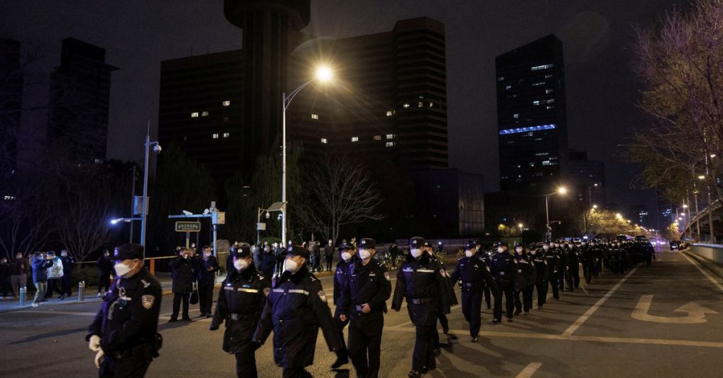 Çin'in kilitlenme öfkesi kaynadıkça Guangzhou'da koronavirüs protestoları tırmandı