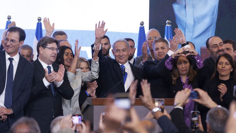 İsrail Başbakanı Yair Lapid, Benjamin Netanyahu'yu seçim zaferinden dolayı tebrik etti