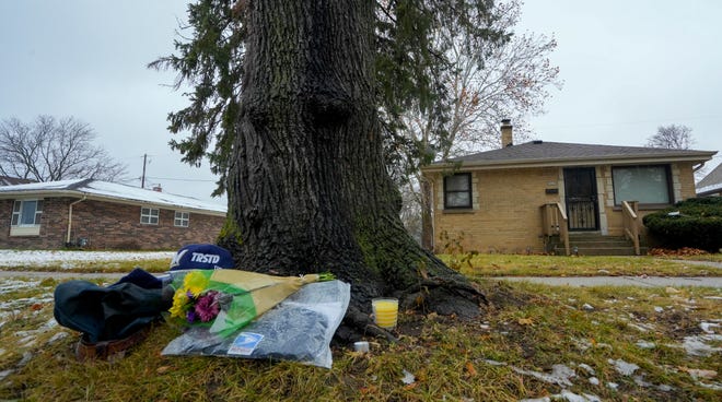 Bir USPS çalışanı olan Aundre Cross'un 9 Aralık gecesi Milwaukee, North 65th Street'in 5000 bloğunda öldürüldüğü sahne.