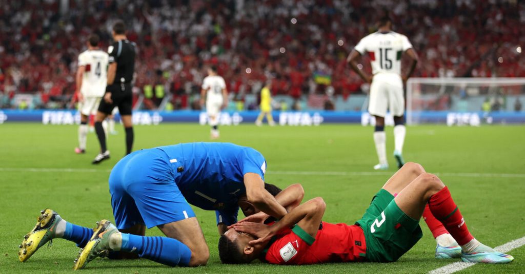 Fas, Portekiz'i eleyerek ve Ronaldo'nun kariyerine son vererek bir sürpriz daha yaptı