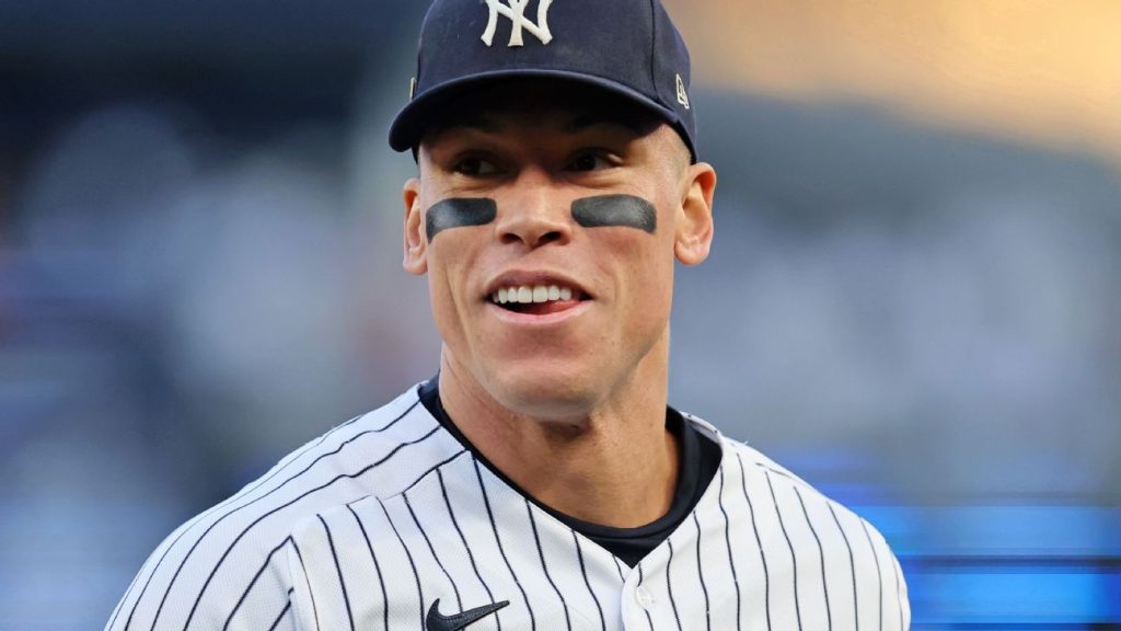 Kaynaklar, Aaron Judge’ın Yankees’e bağlı kalmak için 9 yıllık, 360 milyon dolarlık bir anlaşmayı kabul ettiğini doğruladı.